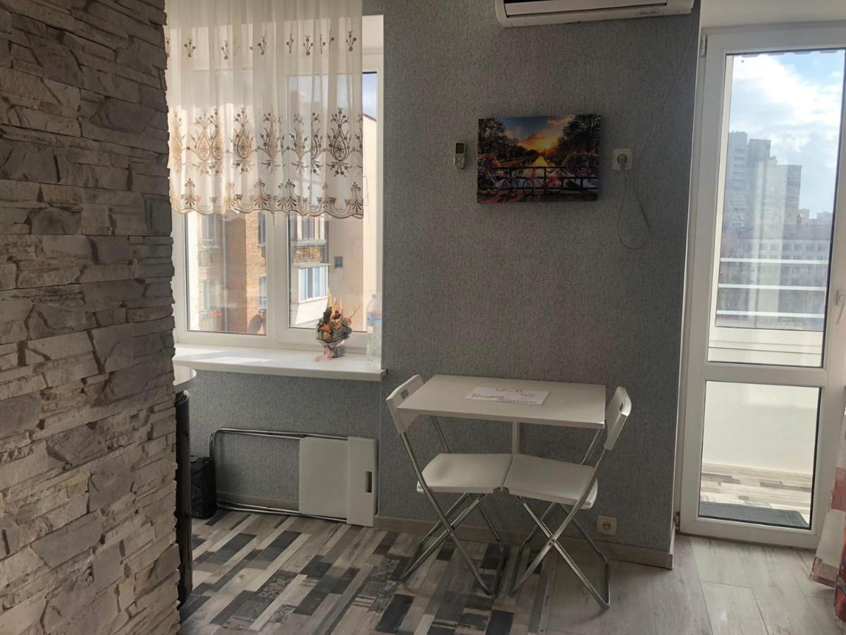 Апартаменты Дворец Украины С Круглой Кроватью Kiev Exteriör bild